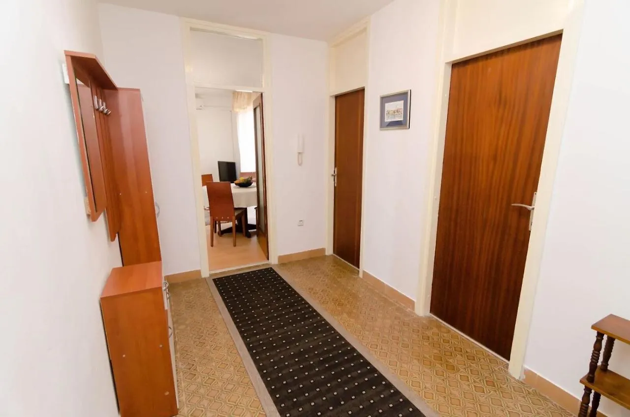 Apartment Mirela Zadar